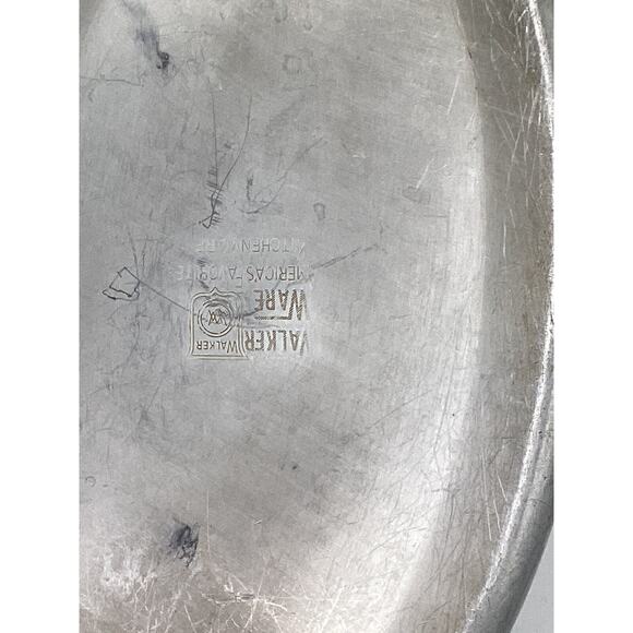 Vintage Walker Ware Aluminum Roaster w/Lid - Picture 6 of 7